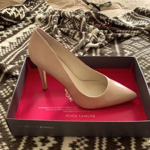 Vince Camuto leather pumps
